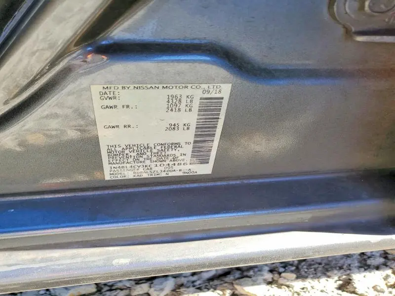 2019 NISSAN ALTIMA SR  