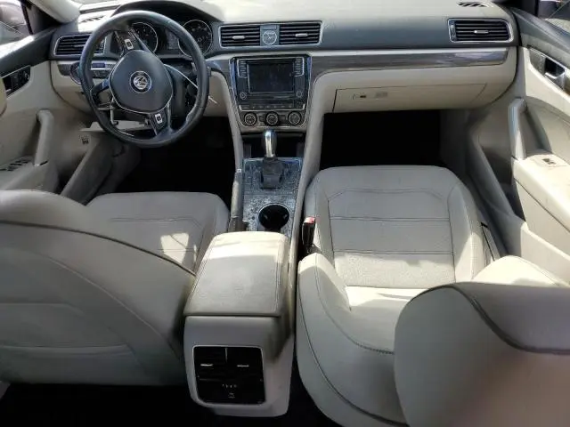 2016 VOLKSWAGEN PASSAT SE