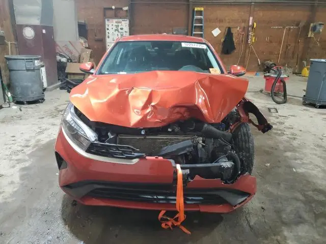 2023 KIA FORTE LX  