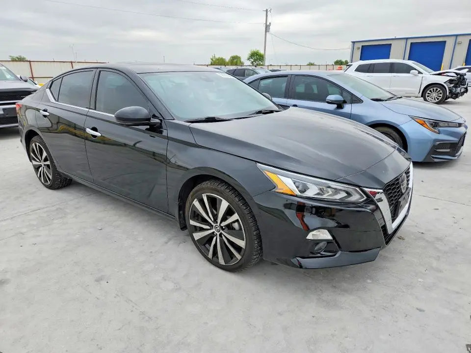 2021 NISSAN ALTIMA PLATINUM  
