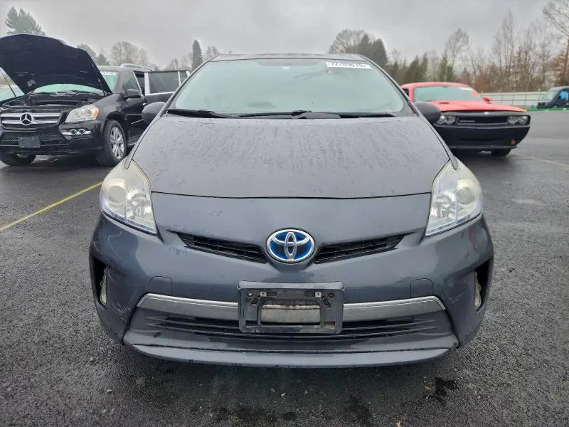 2014 TOYOTA PRIUS PLUG-IN   