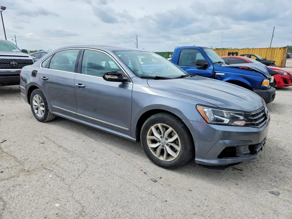 2016 VOLKSWAGEN PASSAT S  