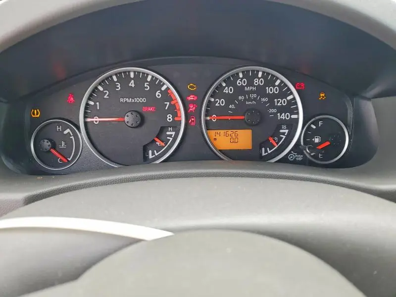 2013 NISSAN FRONTIER S  