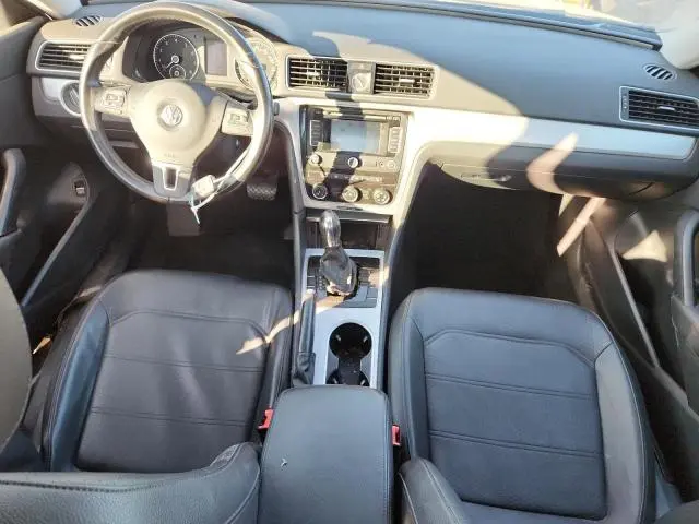 2013 VOLKSWAGEN PASSAT SE  