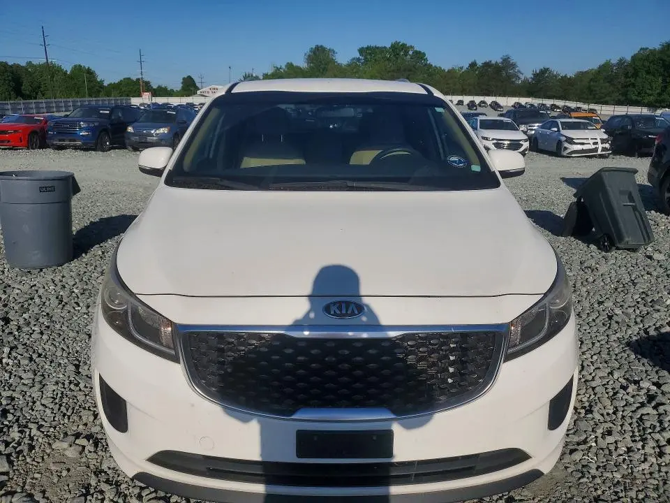 2015 KIA SEDONA LX  