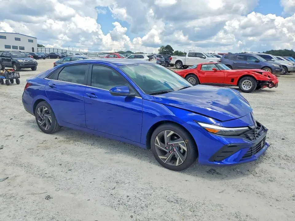2026 HYUNDAI ELANTRA LIMITED  