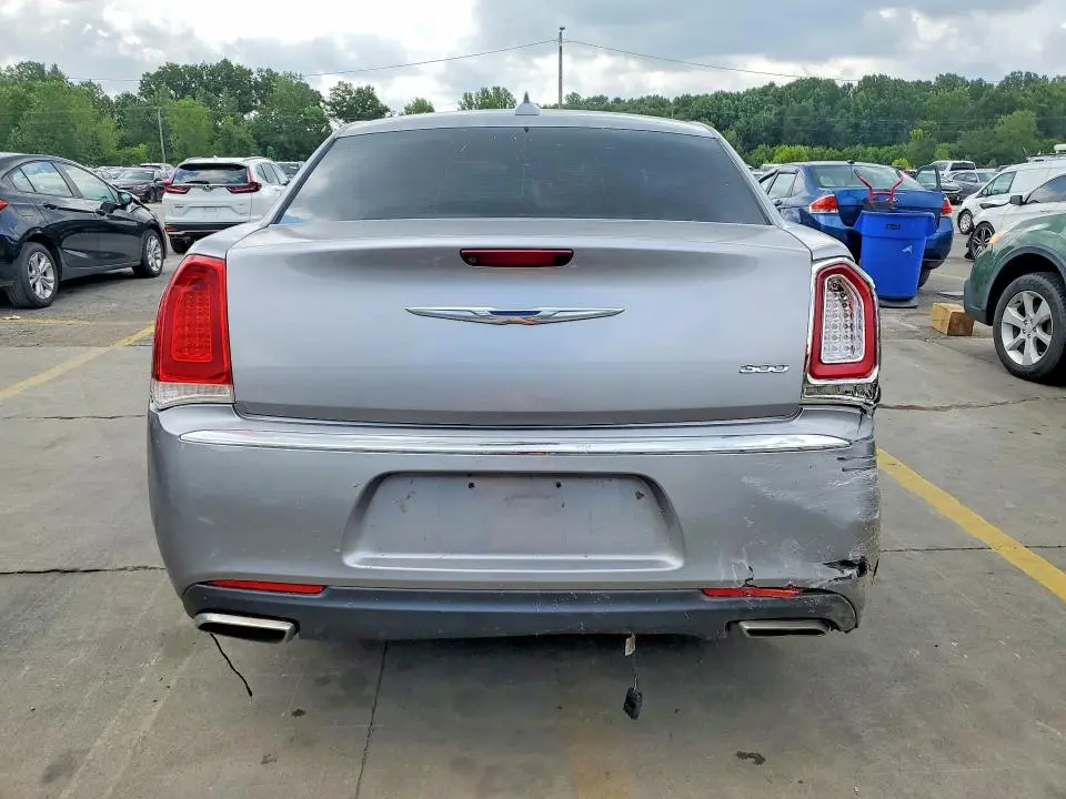 2018 CHRYSLER 300 LIMITED  