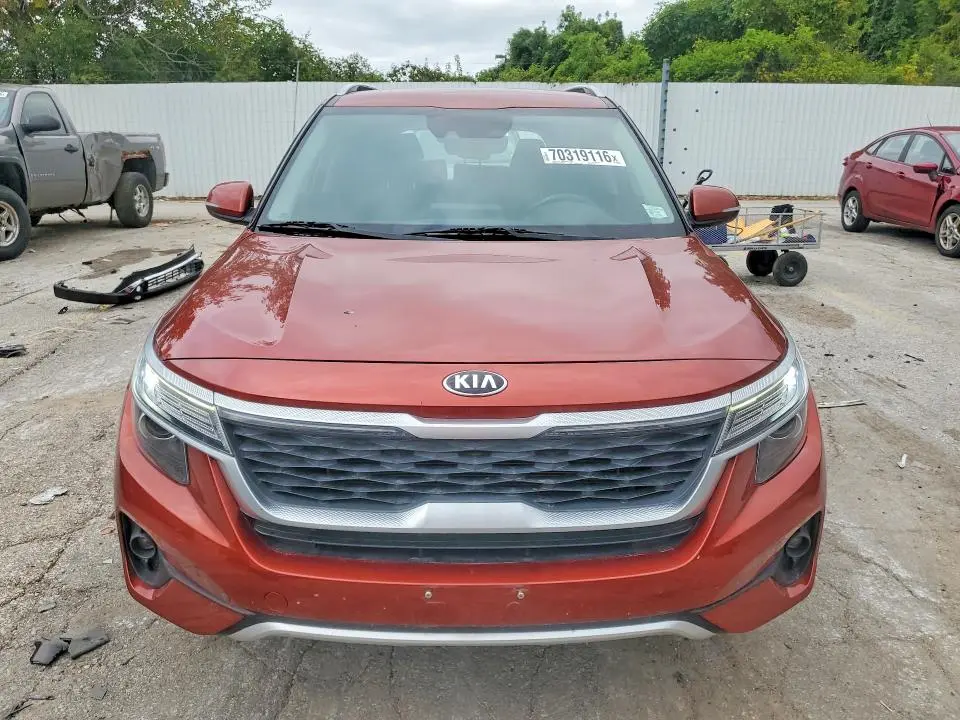 2021 KIA SELTOS S  