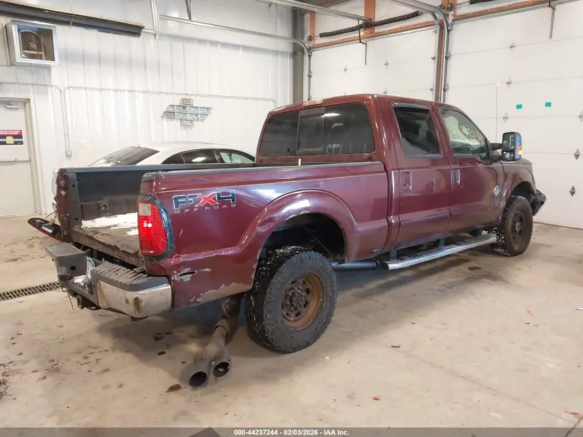 2011 FORD F-250 LARIAT