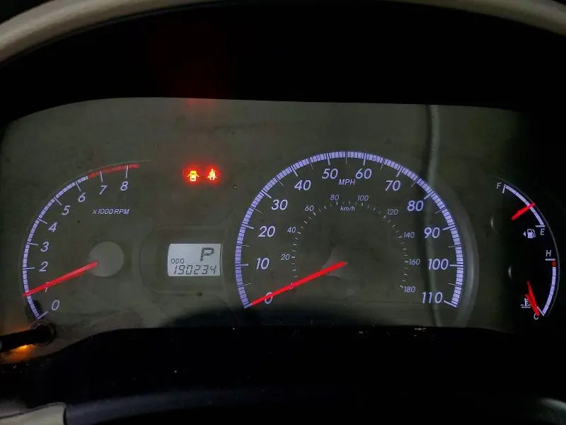 2013 TOYOTA SIENNA LE 7-PASSENGER  