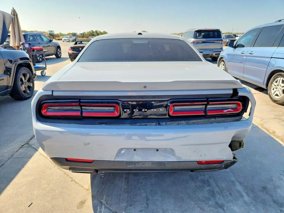 2021 DODGE CHALLENGER SXT  