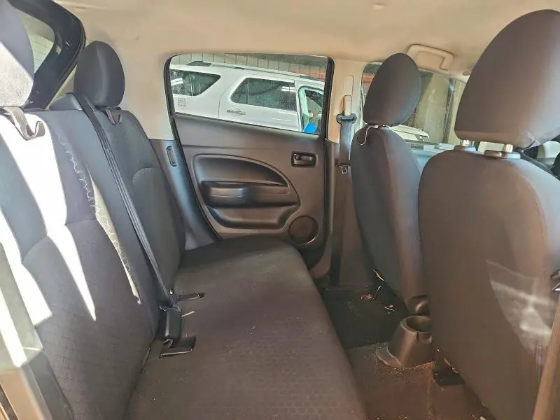 2015 MITSUBISHI MIRAGE DE  