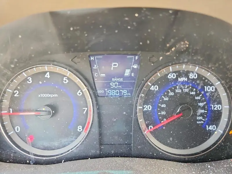 2014 HYUNDAI ACCENT GLS  