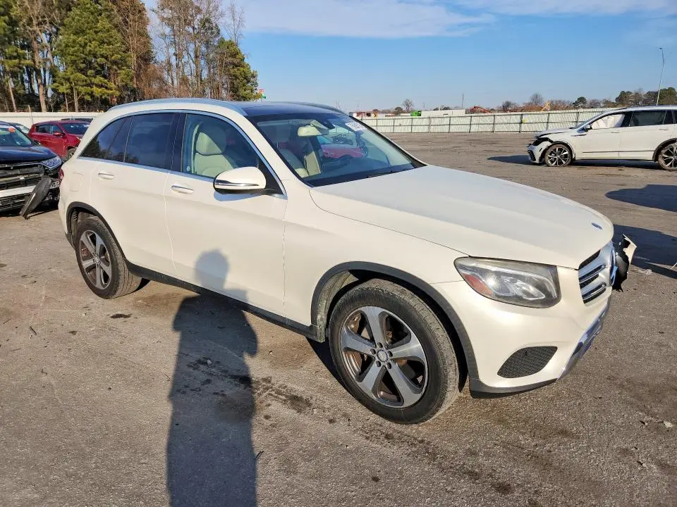 2017 MERCEDES-BENZ GLC 300  
