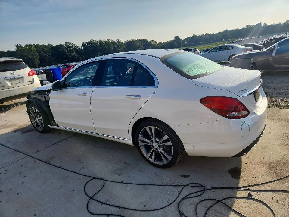 2016 MERCEDES-BENZ C 300  
