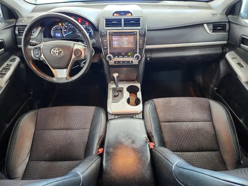 2014 TOYOTA CAMRY SE  
