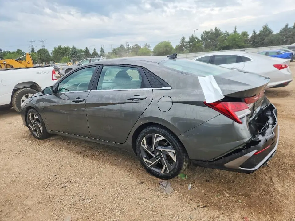 2024 HYUNDAI ELANTRA SEL  