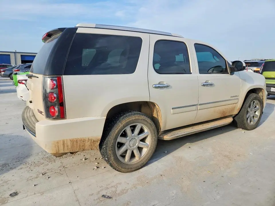 2012 GMC YUKON DENALI  