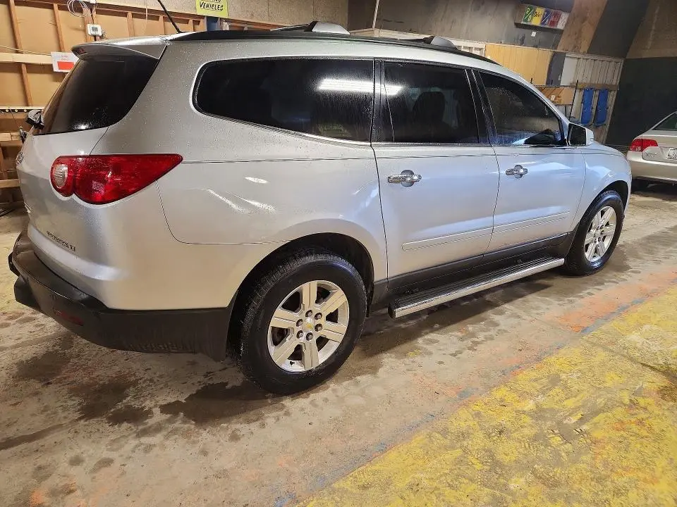 2012 CHEVROLET TRAVERSE LT  