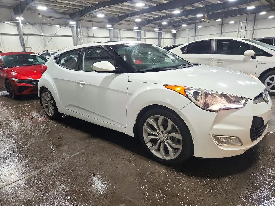 2016 HYUNDAI VELOSTER BASE  