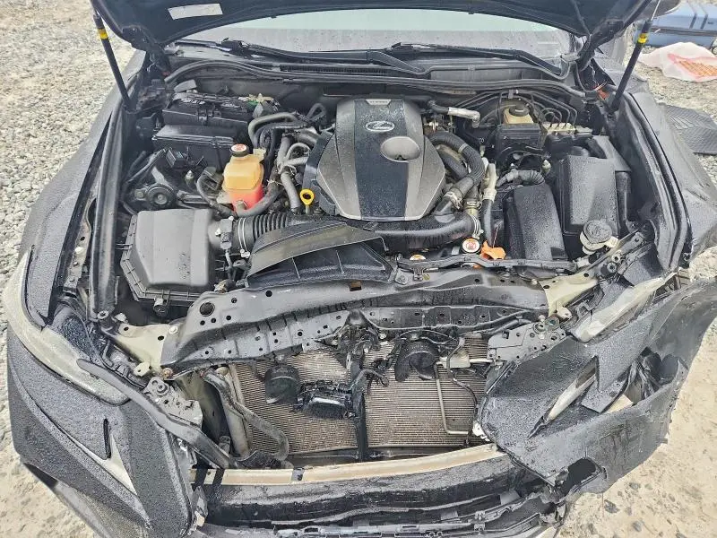 2018 LEXUS IS 300  