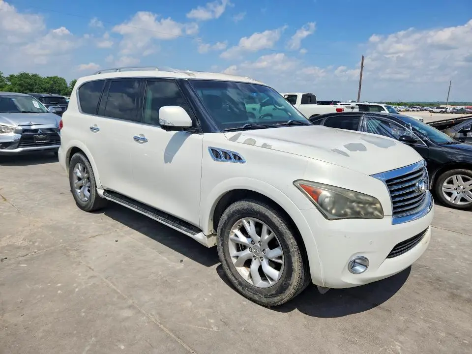 2011 INFINITI QX56 BASE  