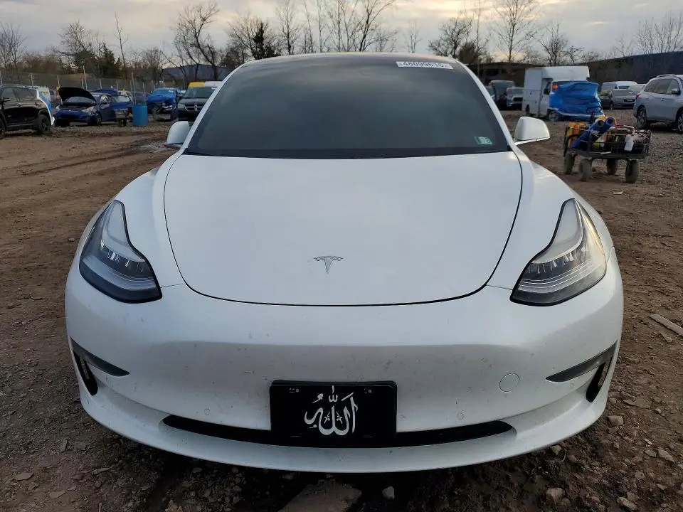 2018 TESLA MODEL 3   