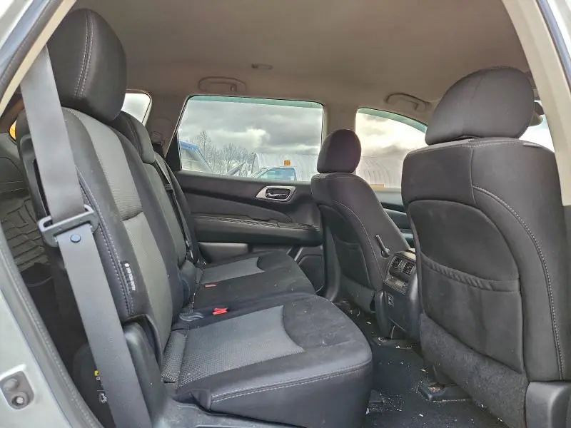 2018 NISSAN PATHFINDER S  