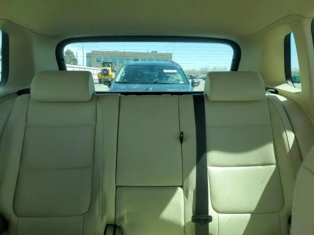2011 VOLKSWAGEN TIGUAN S  