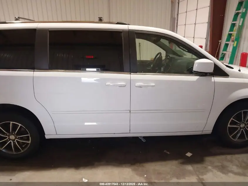 2017 DODGE GRAND CARAVAN SXT