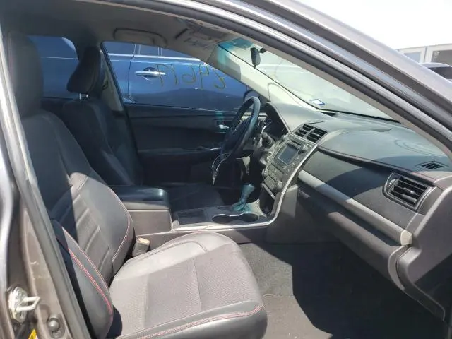 2016 TOYOTA CAMRY LE