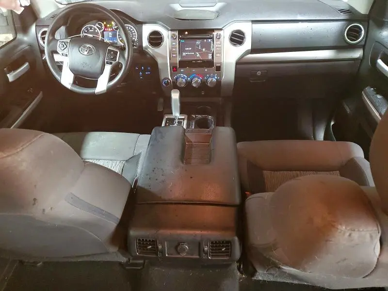 2017 TOYOTA TUNDRA SR5  