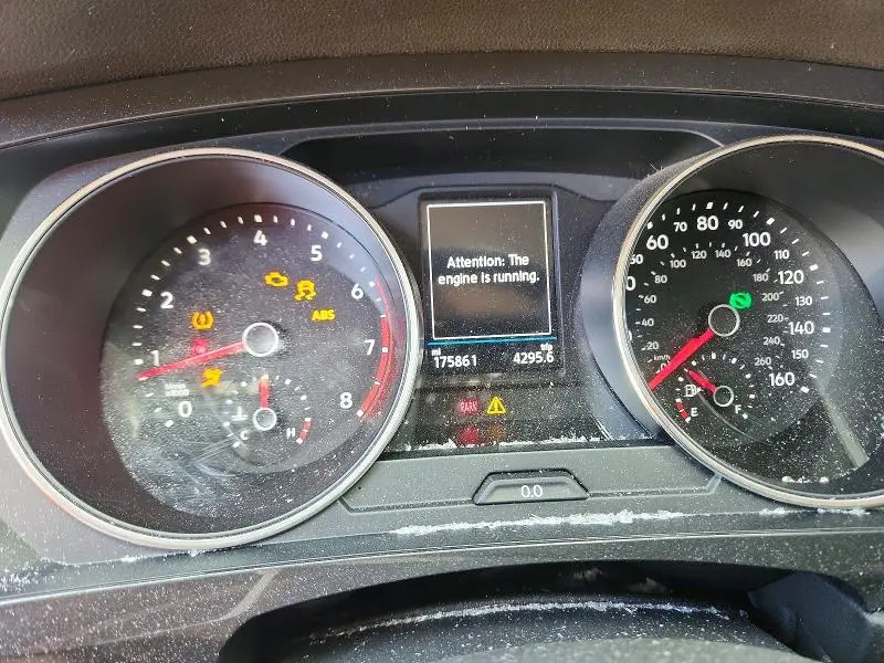2018 VOLKSWAGEN TIGUAN SE  