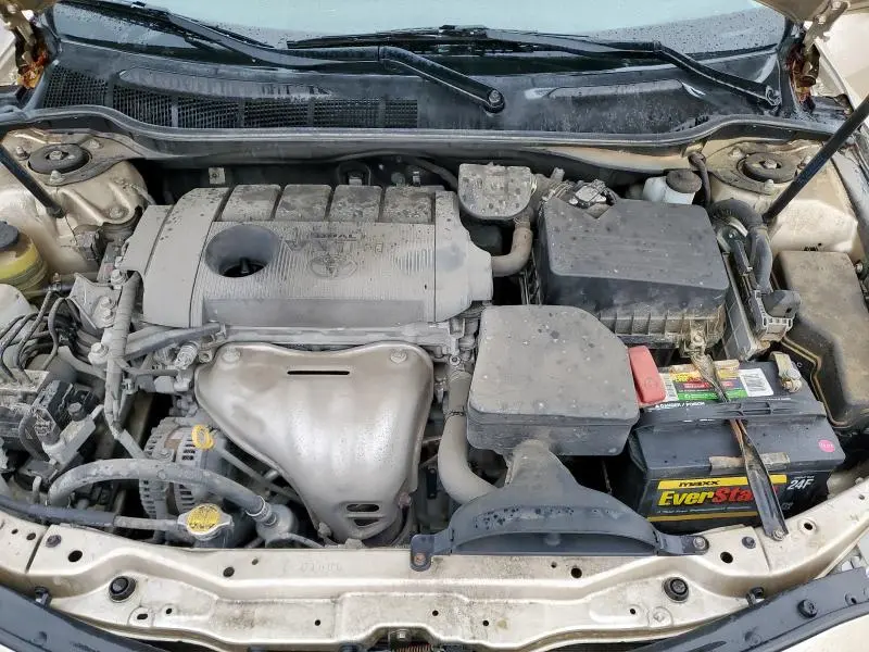 2010 TOYOTA CAMRY BASE  