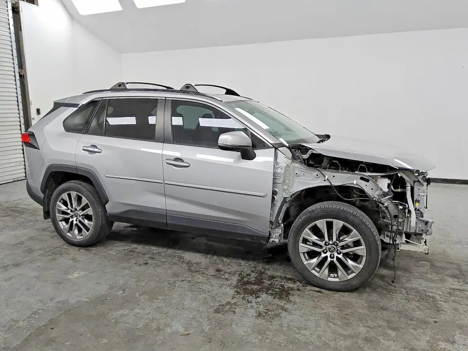 2022 TOYOTA RAV4 LIMITED  