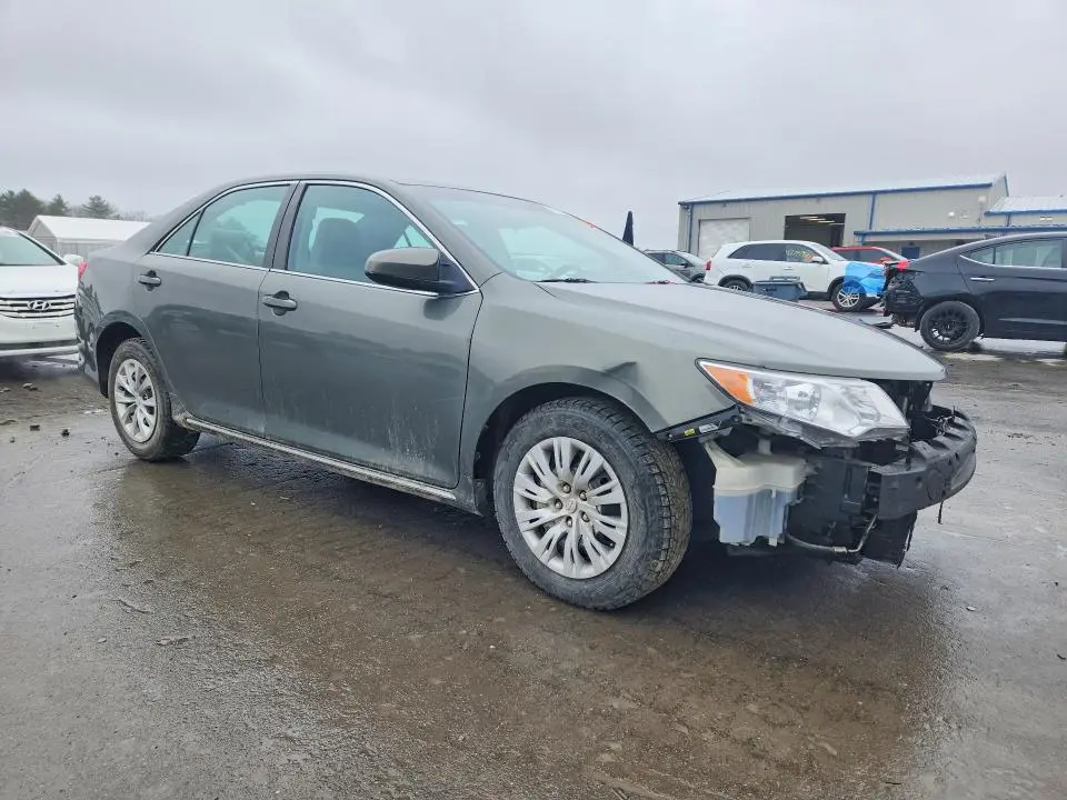2014 TOYOTA CAMRY   