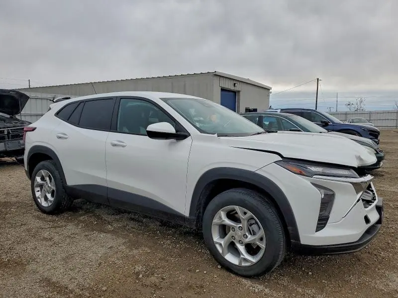 2024 CHEVROLET TRAX LS  