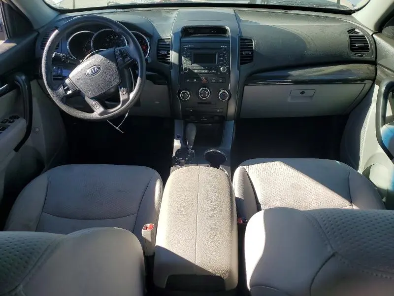 2011 KIA SORENTO LX  