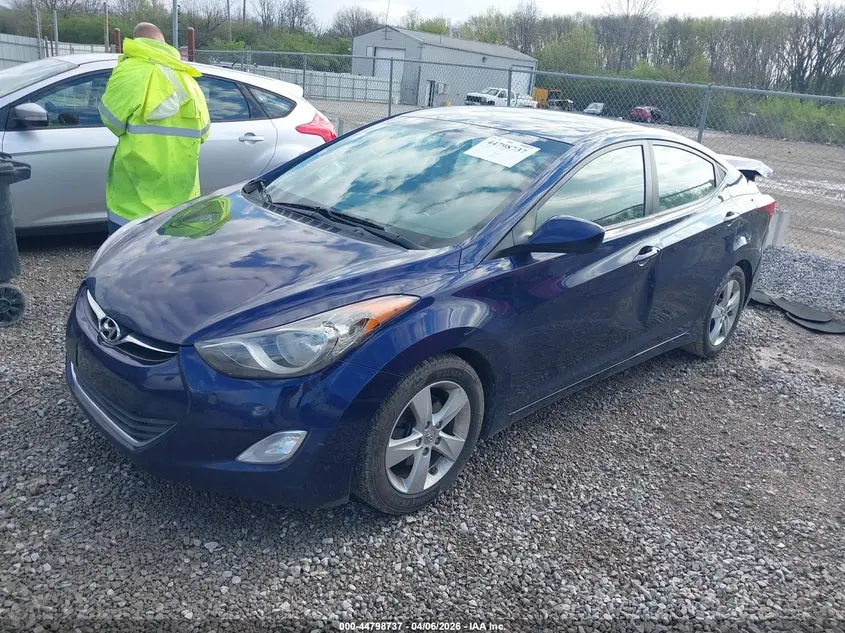 2013 HYUNDAI ELANTRA GLS