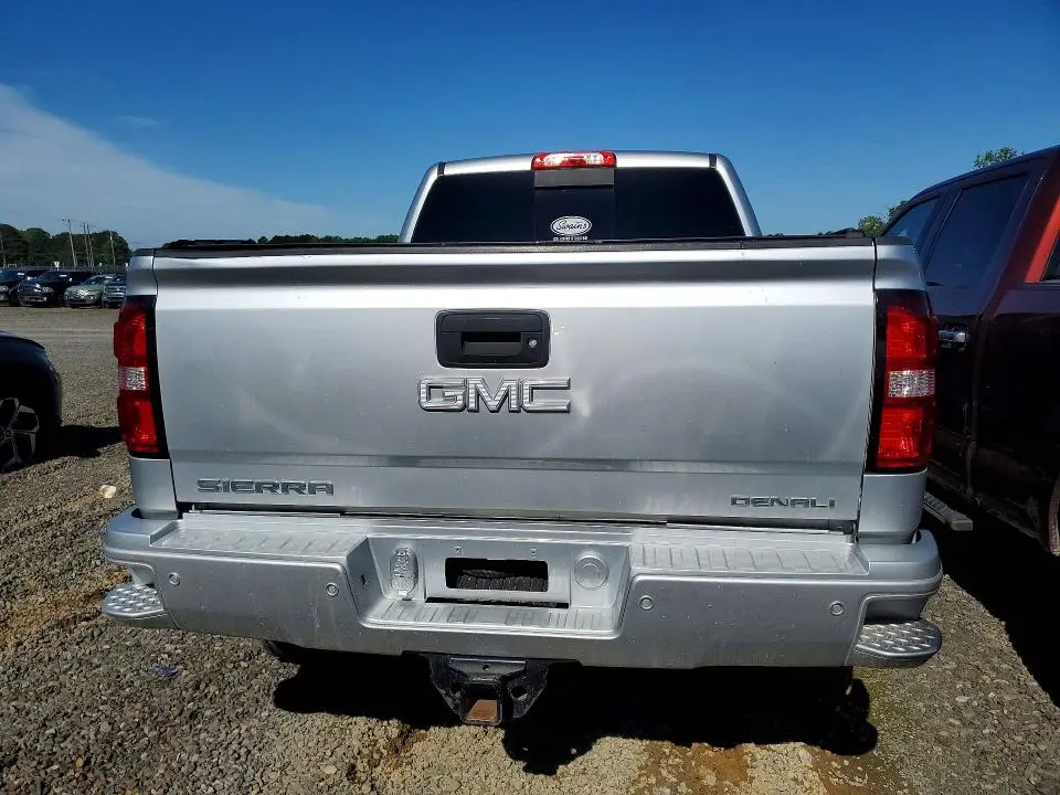 2018 GMC SIERRA K2500 DENALI  
