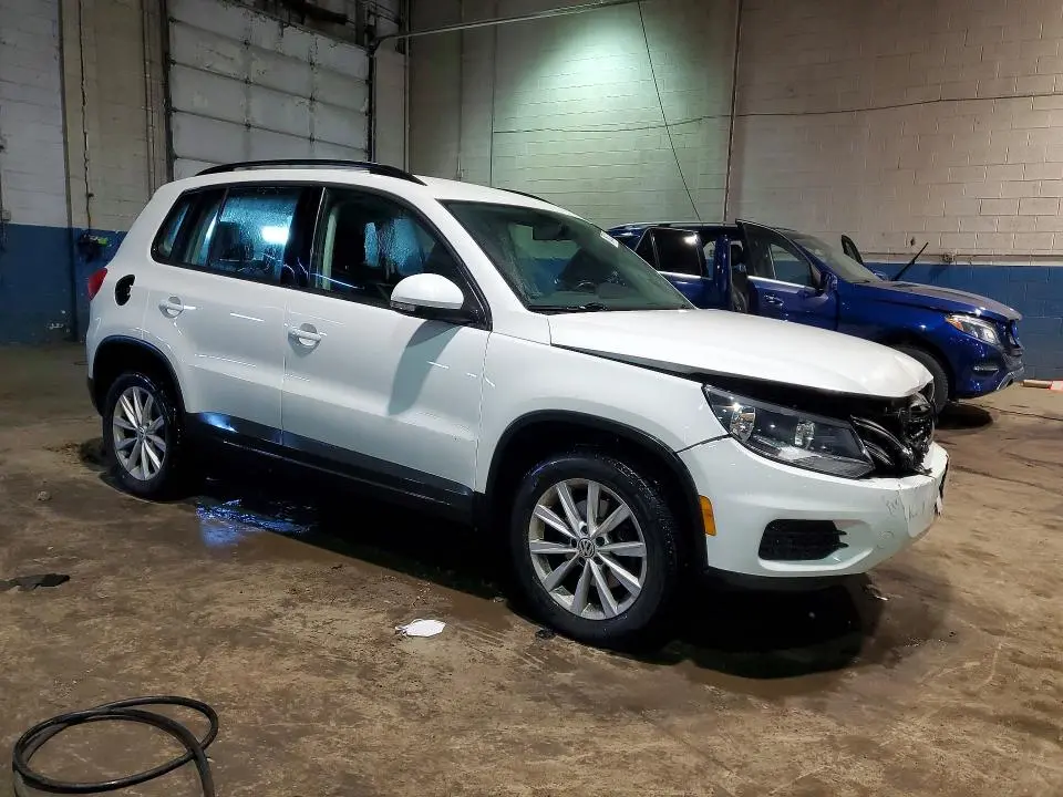 2017 VOLKSWAGEN TIGUAN S  