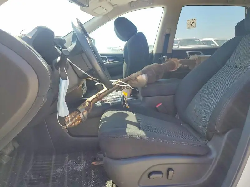 2017 NISSAN PATHFINDER SV  