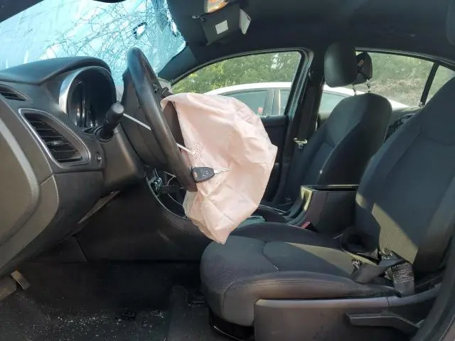 2013 CHRYSLER 200 LX  