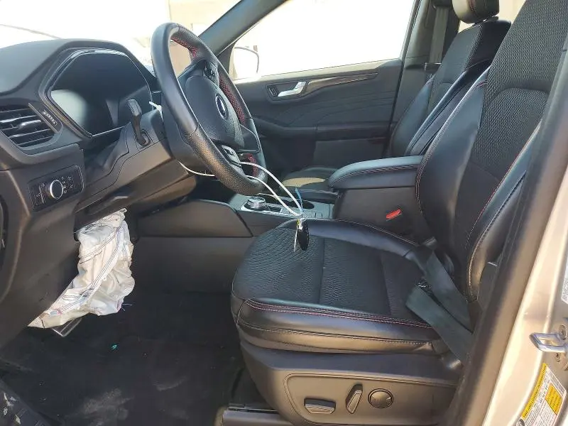 2024 FORD ESCAPE ST LINE  