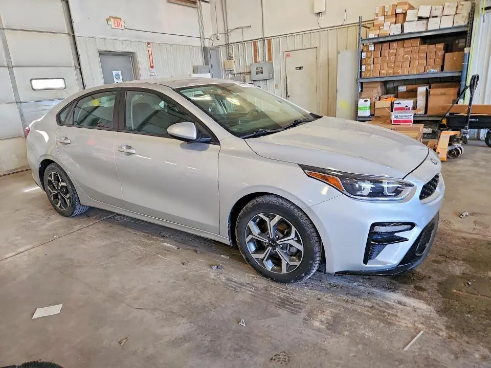 2021 KIA FORTE LXS  