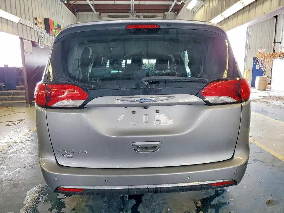 2018 CHRYSLER PACIFICA TOURING L PLUS  