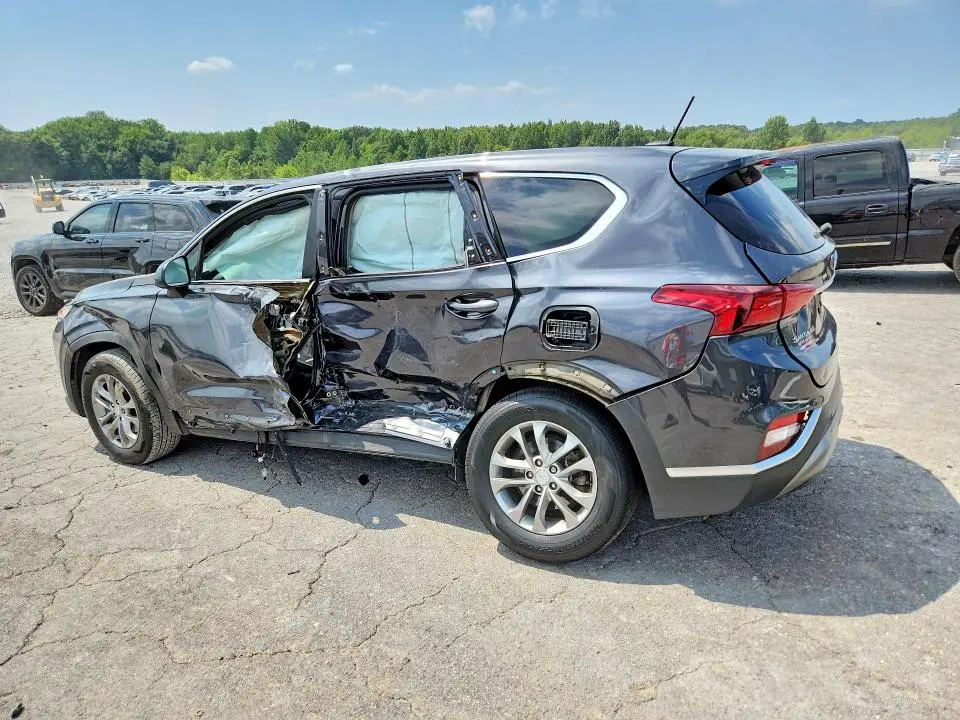 2020 HYUNDAI SANTA FE SE  