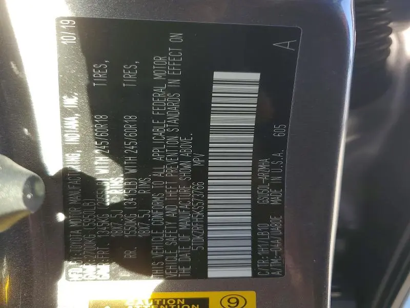 2019 TOYOTA HIGHLANDER SE  