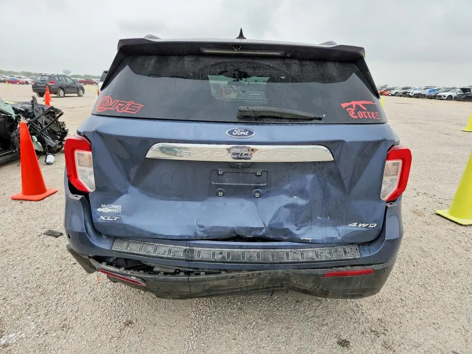 2021 FORD EXPLORER XLT  