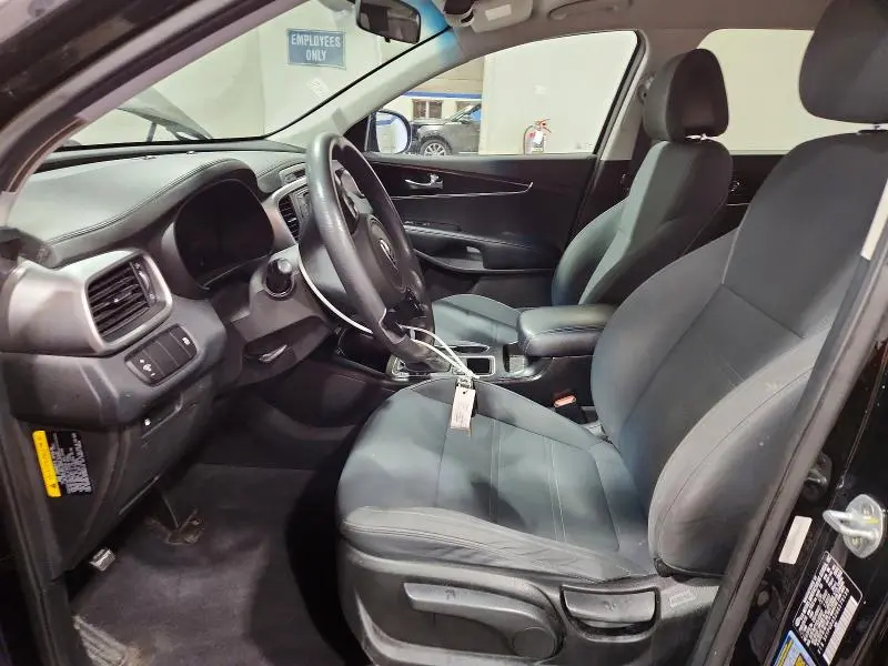 2016 KIA SORENTO LX V6  